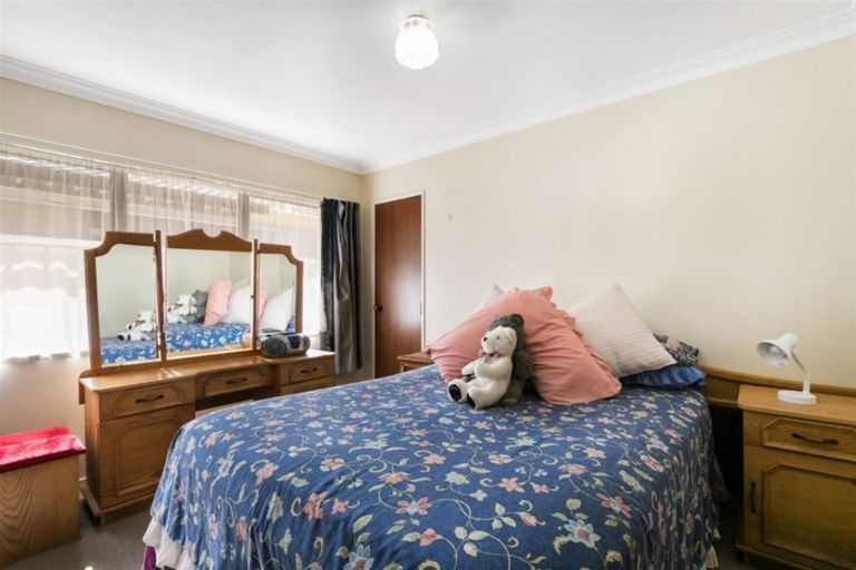 Photo of property in 2/6 Alexander Street, Papakura, 2110