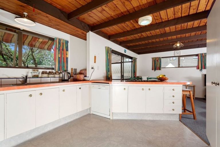 Photo of property in 33 Dickson Road, Papamoa Beach, Papamoa, 3118