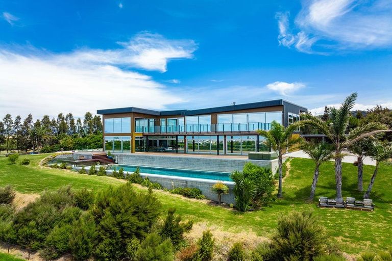 Photo of property in 183 Sandford Road, Ruakaka, Whangarei, 0171