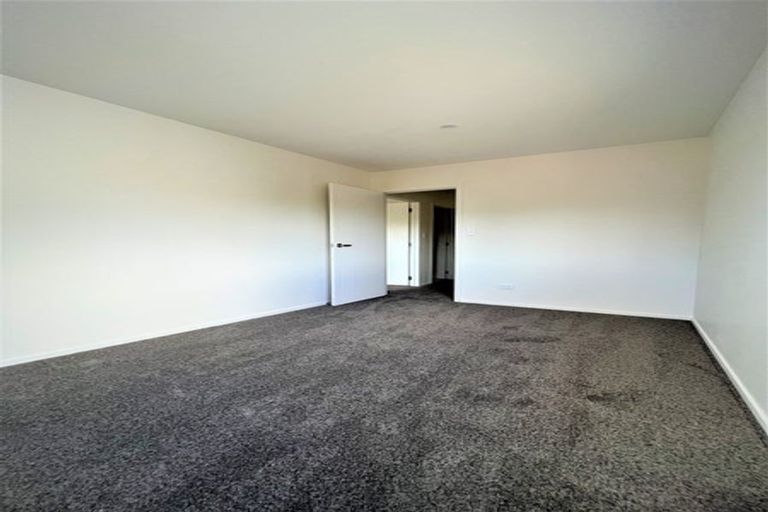 Photo of property in 17b Lavery Place, Sunnynook, Auckland, 0632