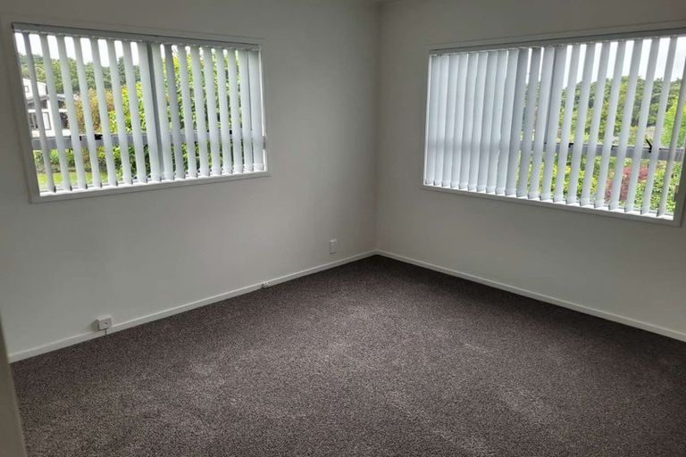 Photo of property in 44 Eugenia Rise, Totara Heights, Auckland, 2105