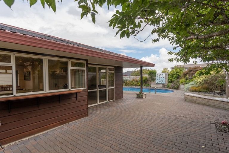 Photo of property in 55 Lansdowne Crescent, Glenview, Hamilton, 3206