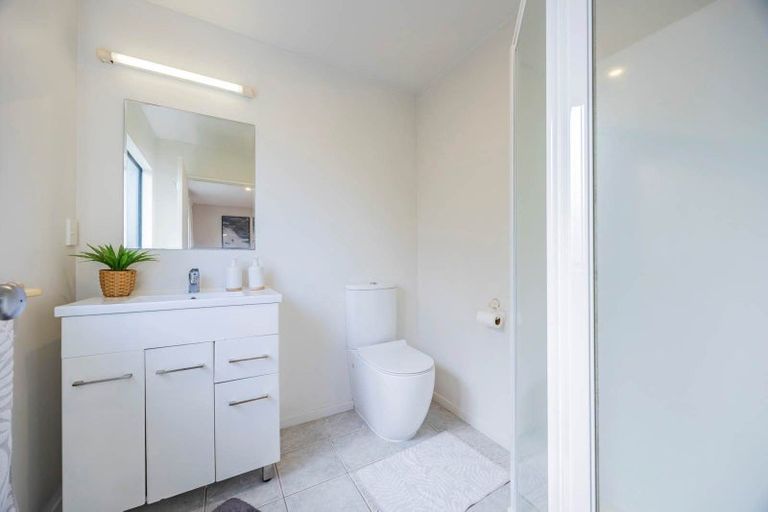 Photo of property in Casa Bella, 9/427 Albany Highway, Albany, Auckland, 0632