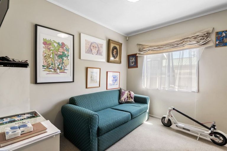 Photo of property in 2/21 Morton Avenue, Forrest Hill, Auckland, 0620