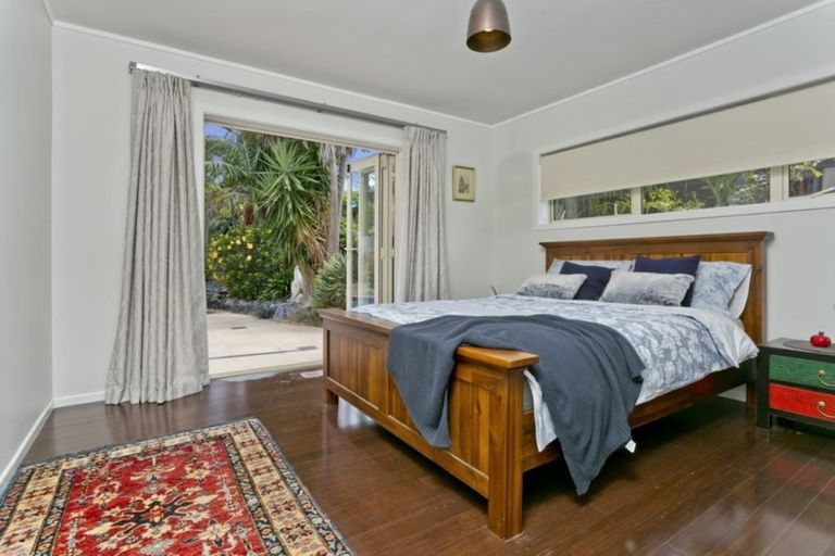 Photo of property in 4 Kiri Place, Mairangi Bay, Auckland, 0630