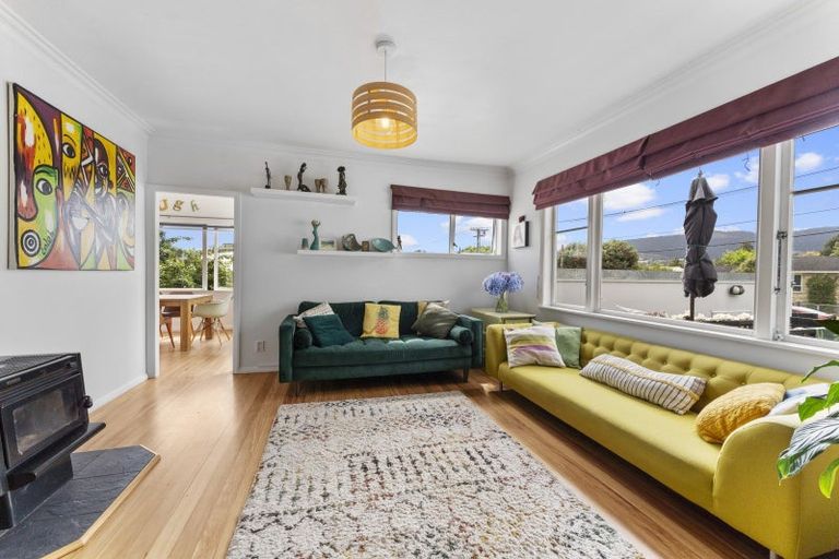 Photo of property in 1 Goldsborough Avenue, Raumati Beach, Paraparaumu, 5032