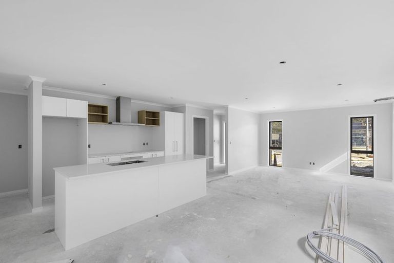 Photo of property in 21 Te Ara O Roimata, Wainuiomata, Lower Hutt, 5014