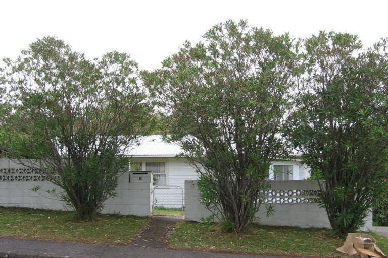 Photo of property in 8 Kirby Street, Glendene, Auckland, 0602