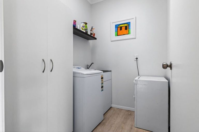 Photo of property in 44 Chelwood Street, Takaro, Palmerston North, 4412