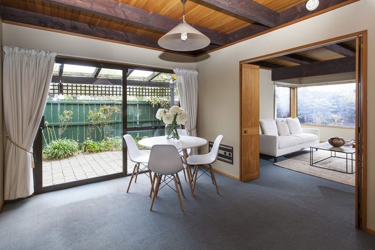 Photo of property in 33 Dovedale Avenue, Ilam, Christchurch, 8041