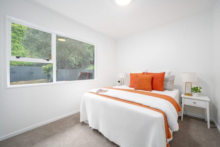 Photo of property in 22 Fyvie Avenue, Tawa, Wellington, 5028