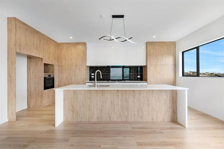 Photo of property in 11 Whale Bay Rise, Gulf Harbour, Whangaparaoa, 0930