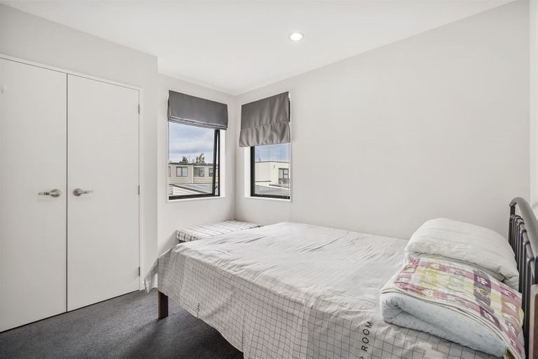 Photo of property in 9 Popokatea Drive, Takanini, 2112