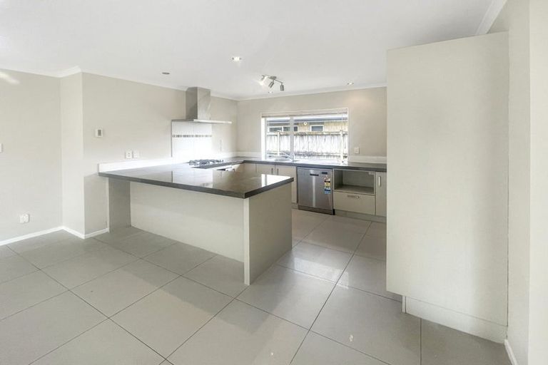 Photo of property in 22 Riviera Drive, Flat Bush, Auckland, 2019