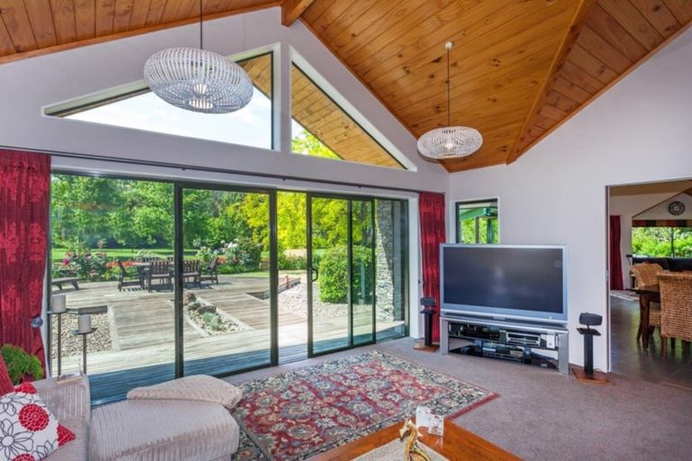 Photo of property in 2083 Rings Road, Coromandel, 3506