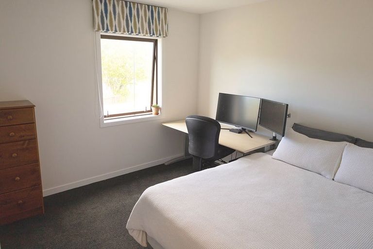 Photo of property in 21 Ron Deal Way, Epuni, Lower Hutt, 5011