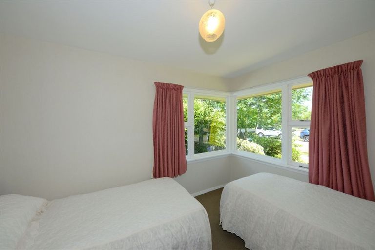 Photo of property in 6 Bevington Street, Avonhead, Christchurch, 8042