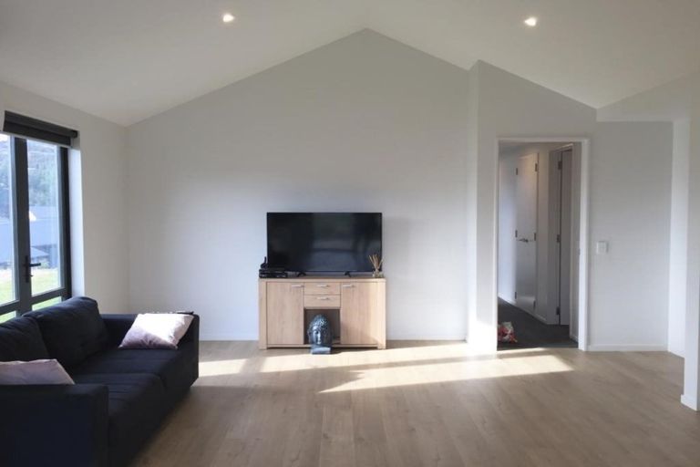 Photo of property in 23 Rocklands Court, Wanaka, 9305