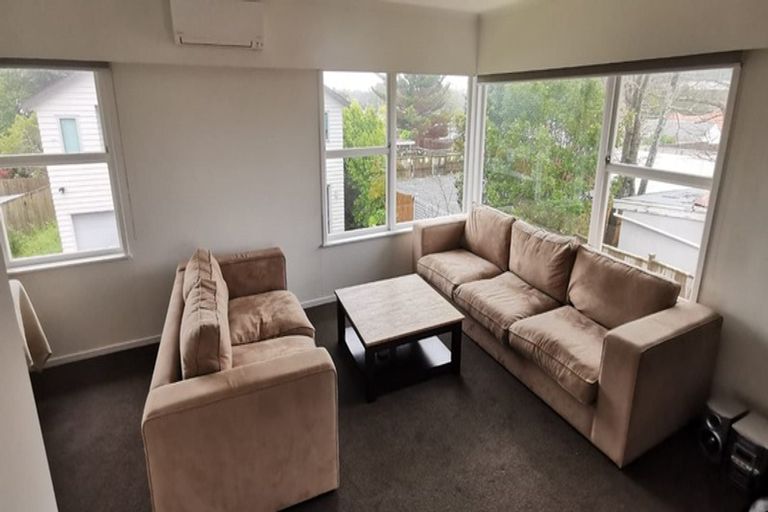 Photo of property in 2/60 Taharoto Road, Takapuna, Auckland, 0622