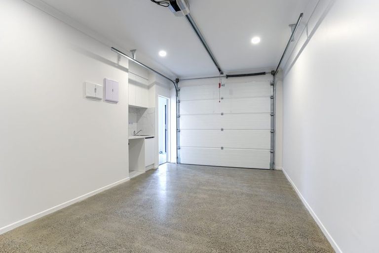 Photo of property in 61a Hillcrest Road, Papatoetoe, Auckland, 2025