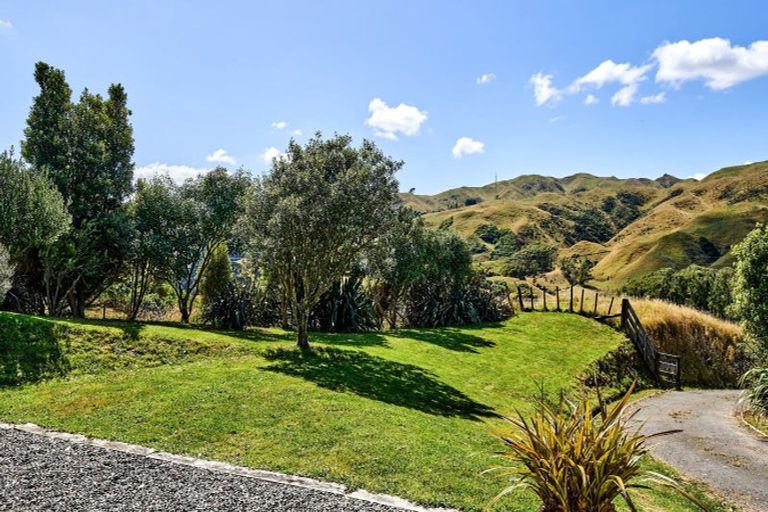 Photo of property in 343 Takapu Road, Takapu Valley, Wellington, 5028