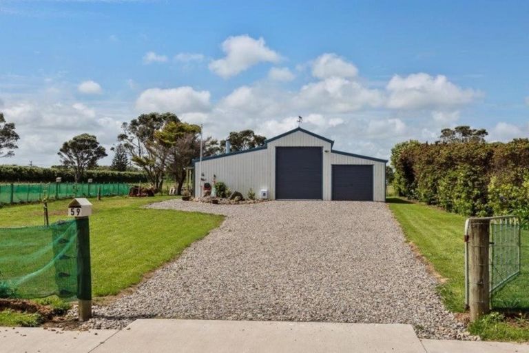 Photo of property in 59 Gisborne Terrace, Opunake, 4616