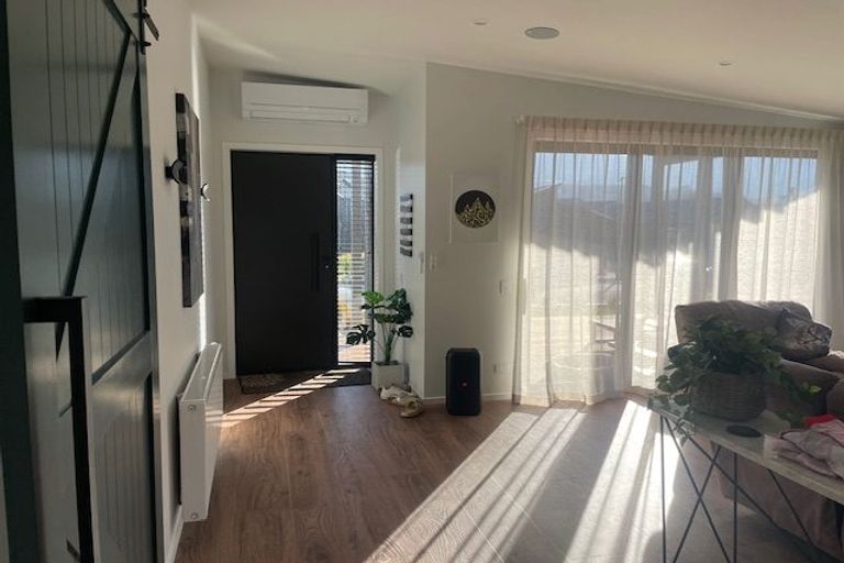 Photo of property in Wooing Tree Vineyard Ltd, 8 Blondie Drive, Cromwell, 9310