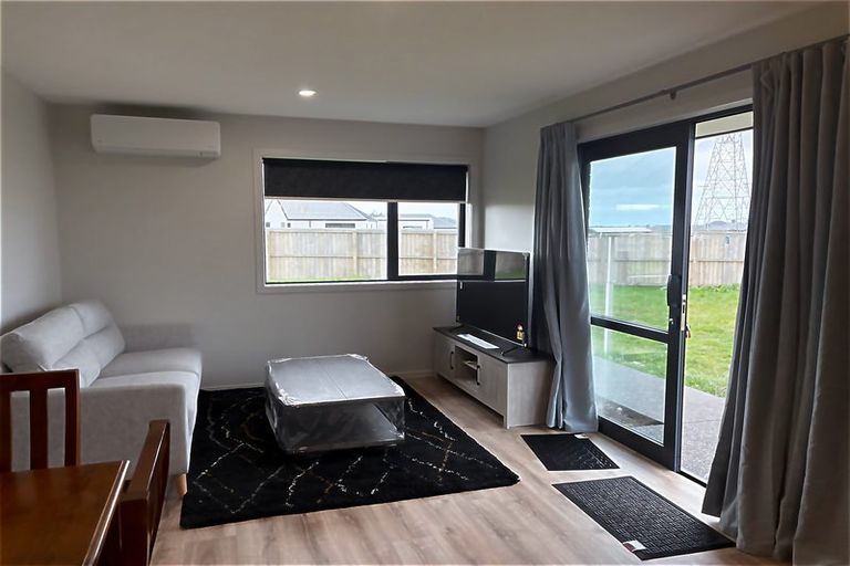 Photo of property in 37 Kingsdowne Drive, West Melton, 7618