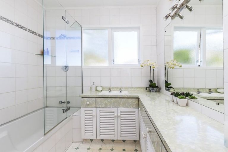 Photo of property in 7 Cherry Grove, Strathmore Park, Wellington, 6022