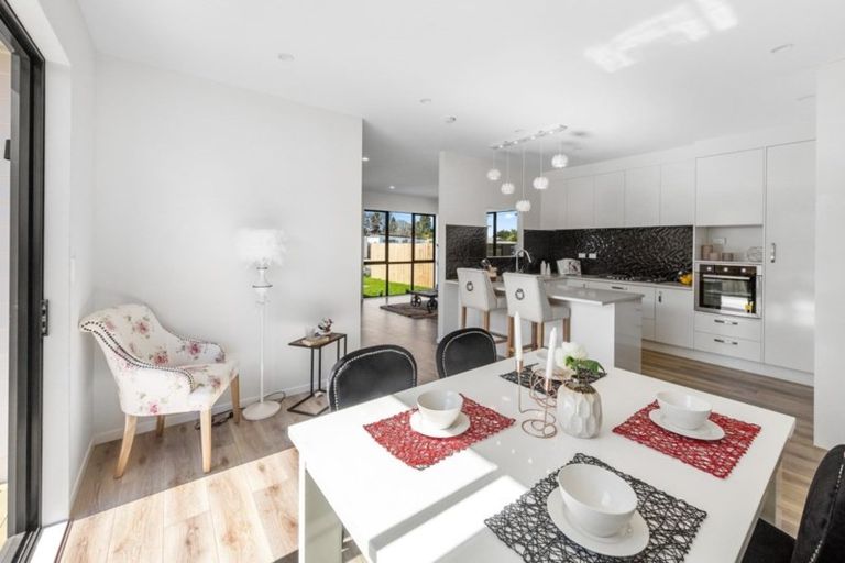 Photo of property in 8 Whakapono Road, Pukekohe, 2120