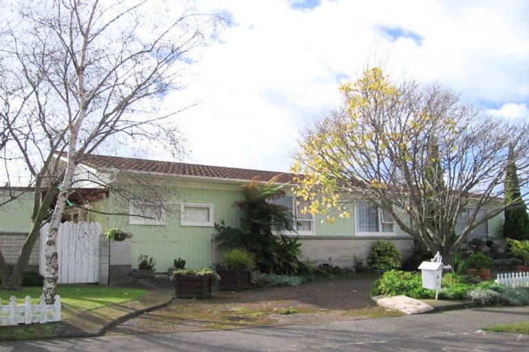 Photo of property in 2 Norrie Place, Tamatea, Napier, 4112