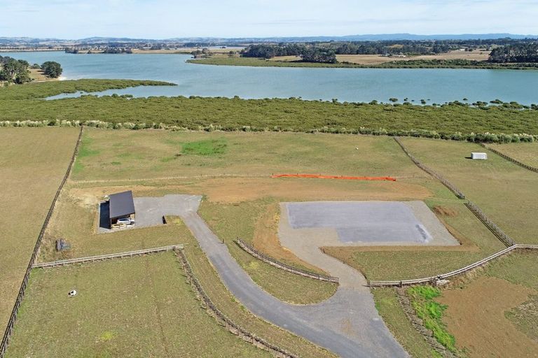 Photo of property in 85 Sanctuary Drive, Glenbrook, 2681