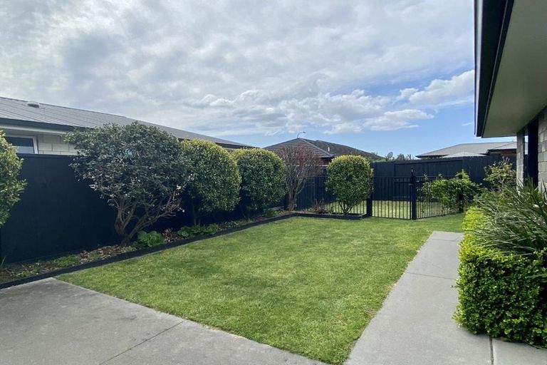 Photo of property in 26 Cupples Street, Papamoa Beach, Papamoa, 3118