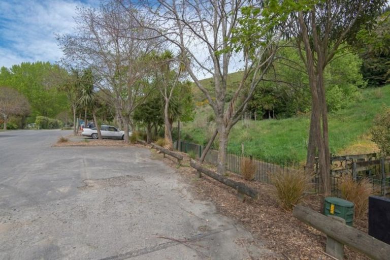 Photo of property in 130 Bowenvale Avenue, Cashmere, Christchurch, 8022