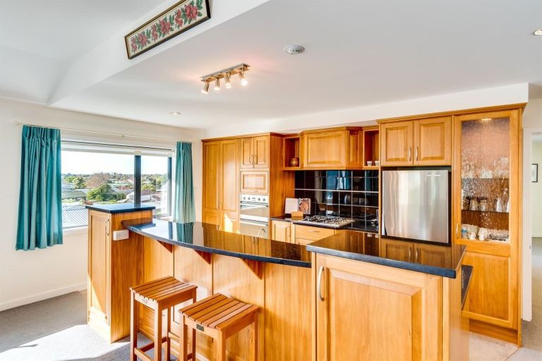 Photo of property in 75 Hetley Crescent, Taradale, Napier, 4112