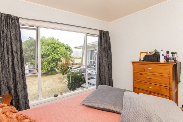 Photo of property in 14 Discovery Street, Tolaga Bay, 4077