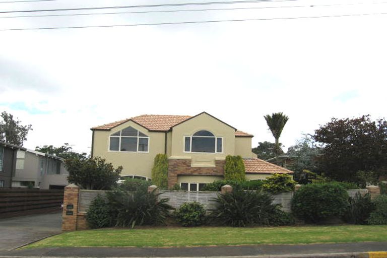 Photo of property in 2/9 Cecil Road, Milford, Auckland, 0620