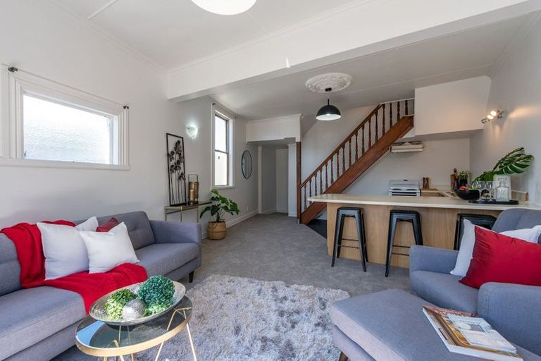 Photo of property in 2 Gordon Street, Newtown, Wellington, 6021