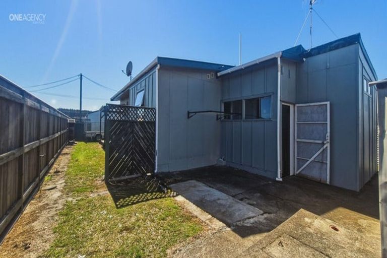 Photo of property in 10 Norton Street, Foxton Beach, Foxton, 4815