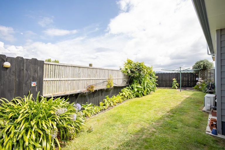 Photo of property in 12 Redwings Close, Whitianga, 3510
