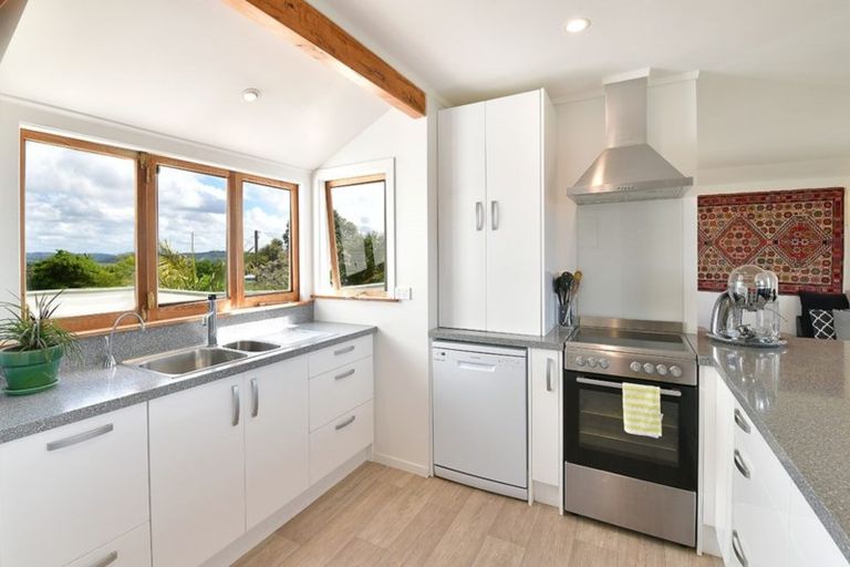 Photo of property in 388 Mahurangi East Road, Snells Beach, 0920