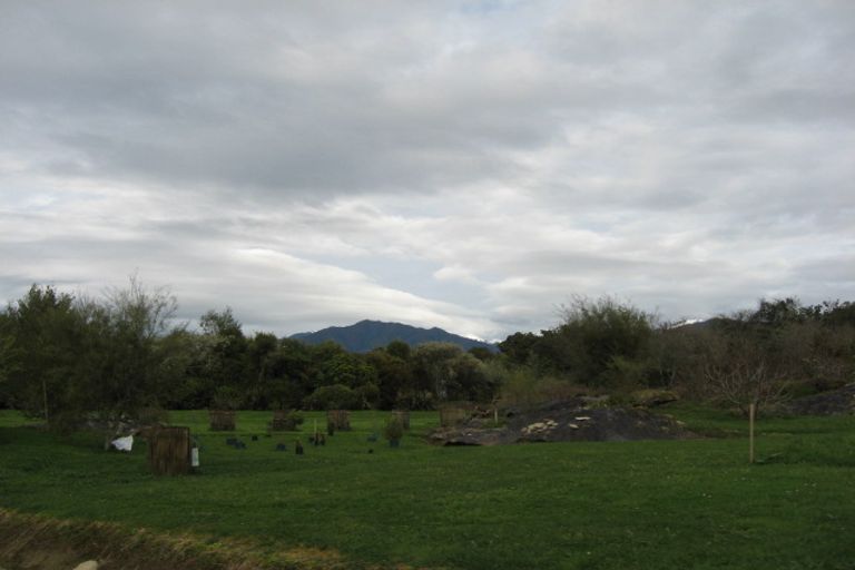 Photo of property in 18 Labyrinth Lane, Takaka, 7183