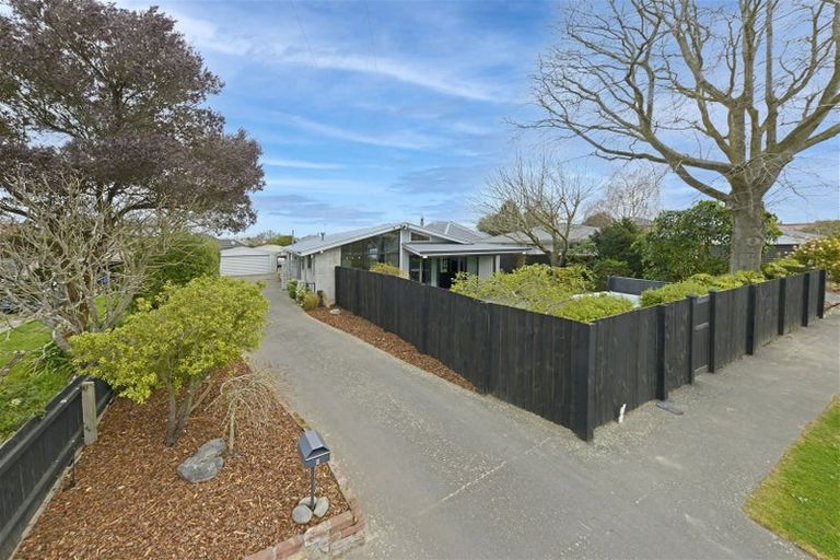 Photo of property in 9 Gainford Street, Avonhead, Christchurch, 8042