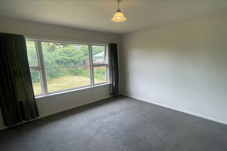 Photo of property in 100 Maidstone Road, Ilam, Christchurch, 8041