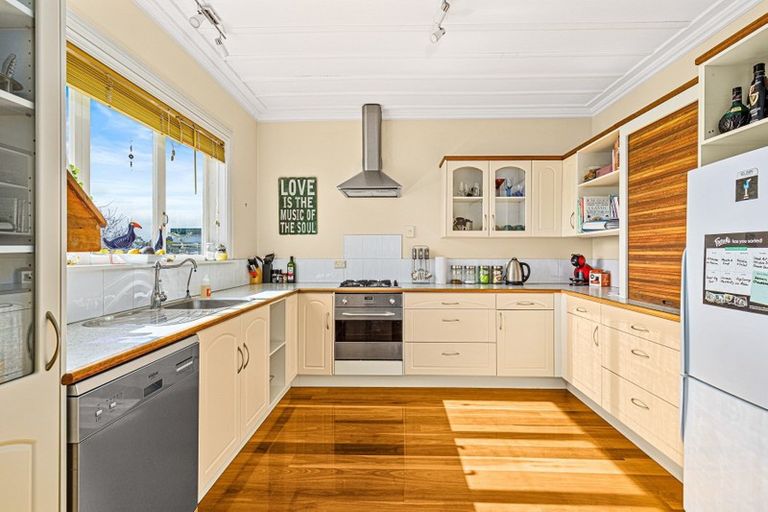 Photo of property in 55 Springs Road, Parakai, 0830