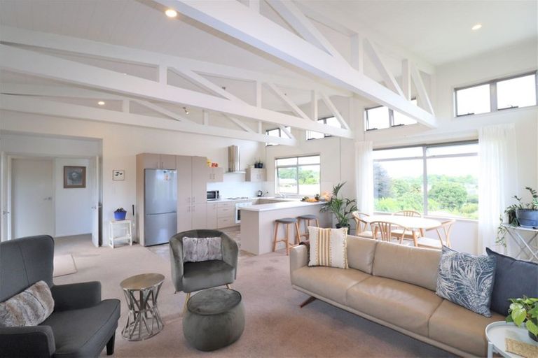 Photo of property in 8 Mckenna Lane, Omokoroa, 3114