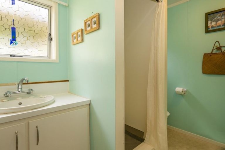 Photo of property in 74 Catherine Crescent, Whitianga, 3510