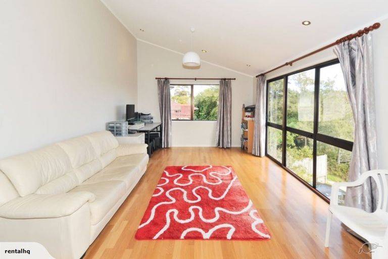Photo of property in 14 Dianthus Place, Browns Bay, Auckland, 0630
