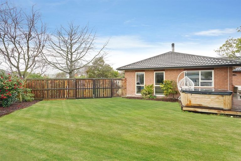 Photo of property in 5 Littles Lane, Woodend, 7610