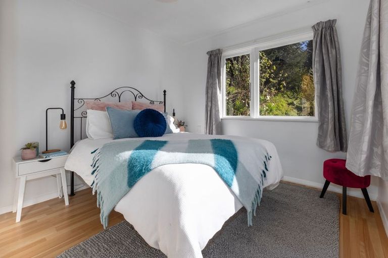Photo of property in 22 Dale Road, Raumati South, Paraparaumu, 5032